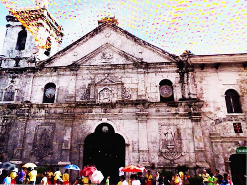 Food District Hostel Cebu Central Exterior photo